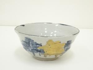 染付金彩文字茶碗